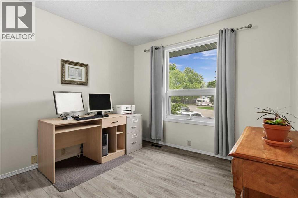 Photo 19 of 515 Ranchview Place Nw, Calgary AB