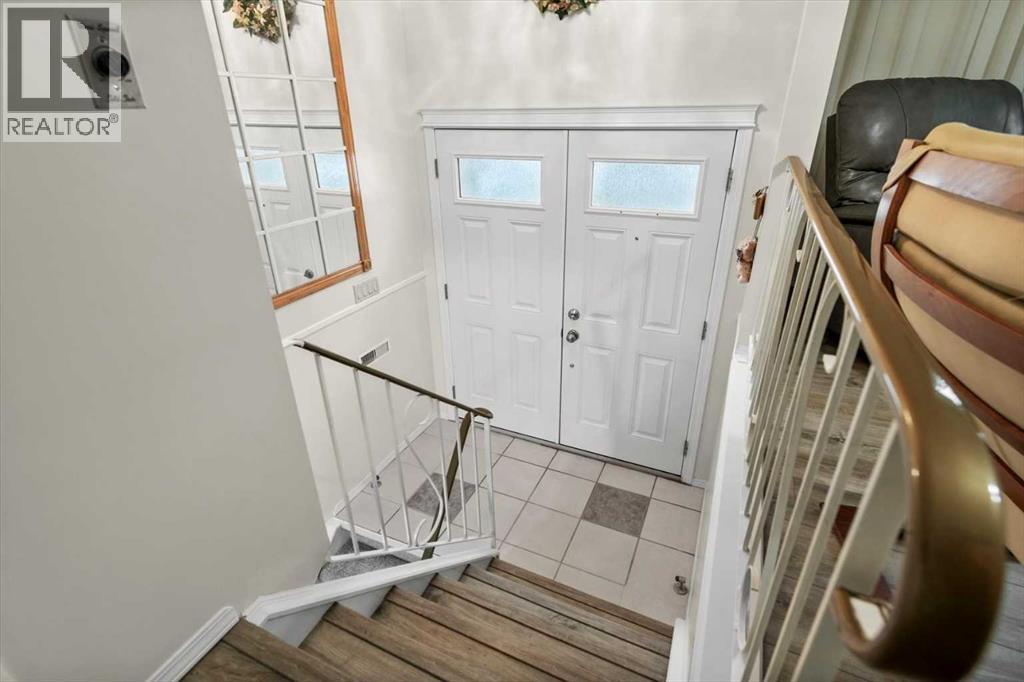 Photo 7 of 515 Ranchview Place Nw, Calgary AB