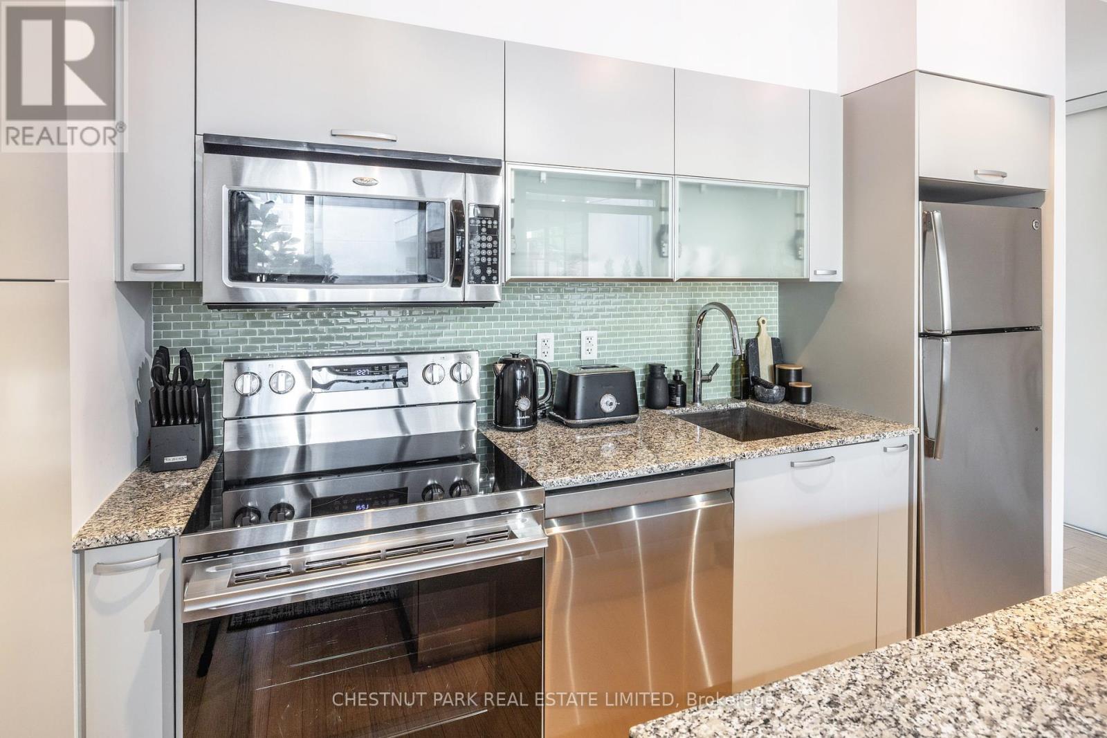 Photo 11 of 301 10 Morrison Street, Toronto ON