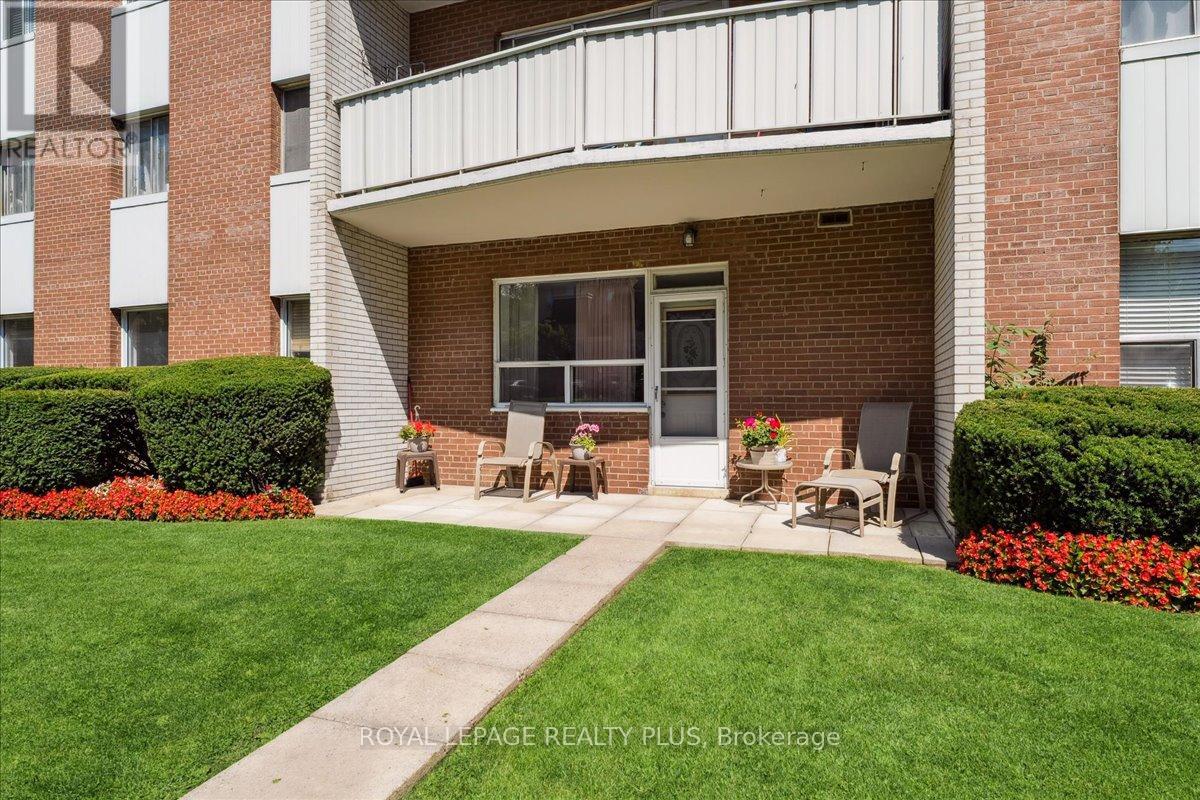 Photo 10 of 102 1660 Bloor Street E, Mississauga ON