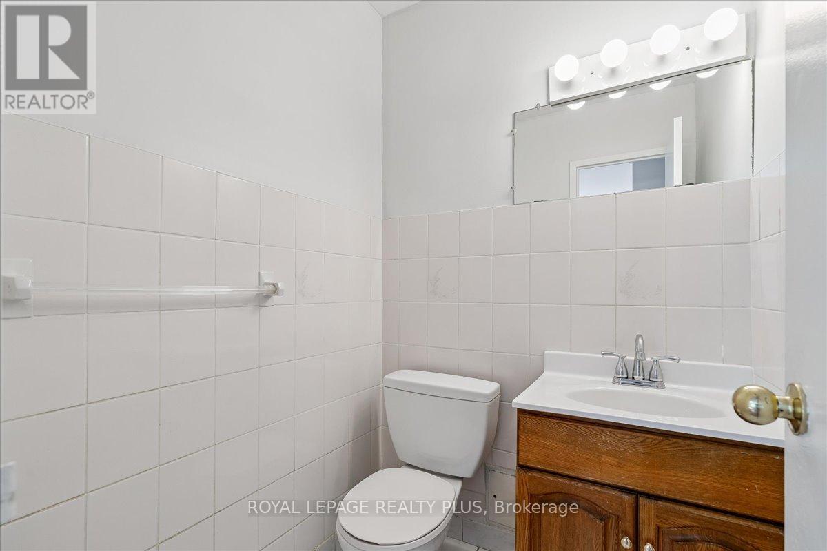 Photo 24 of 102 1660 Bloor Street E, Mississauga ON