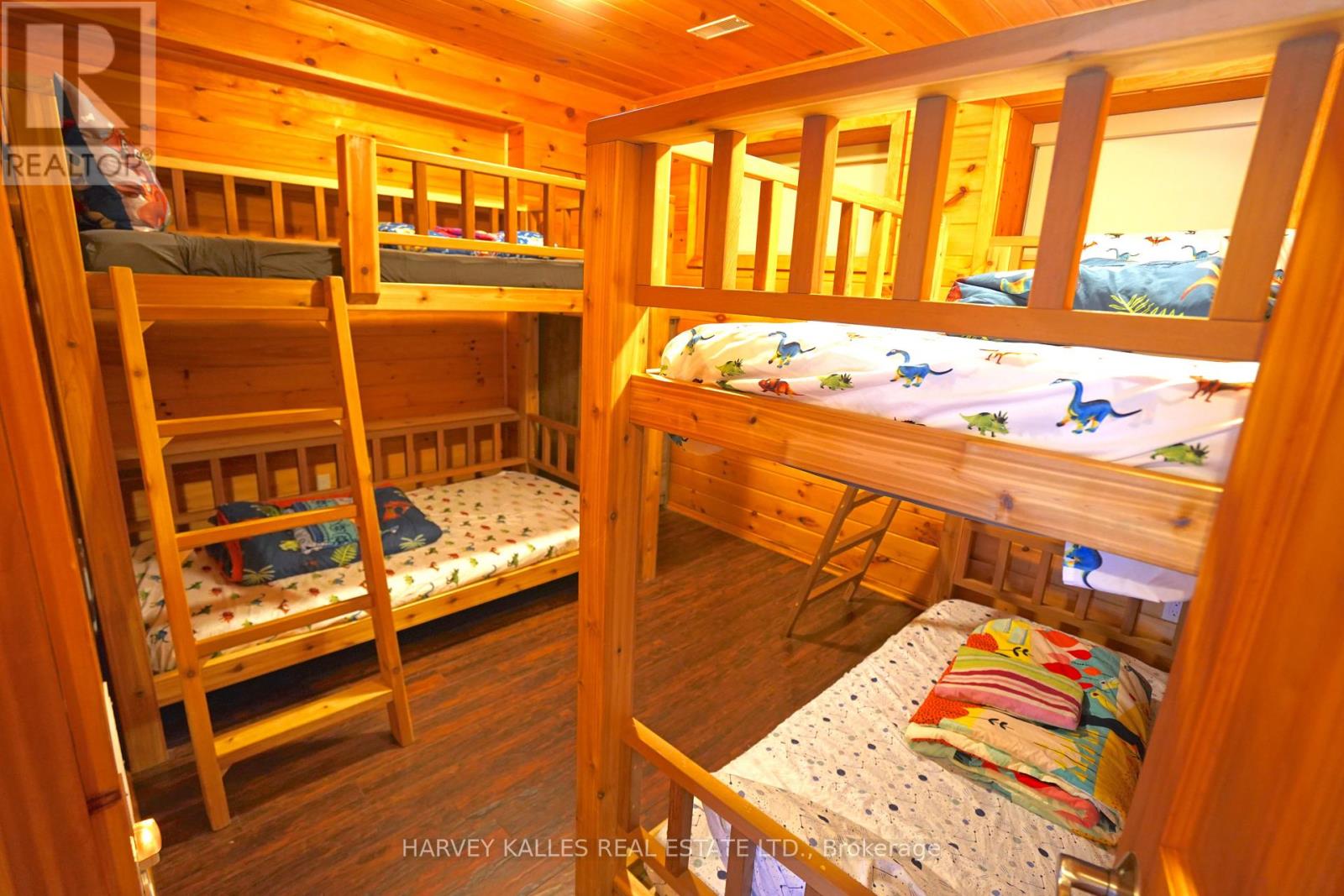Photo 15 of 83 Pinetree Road, Gravenhurst ON