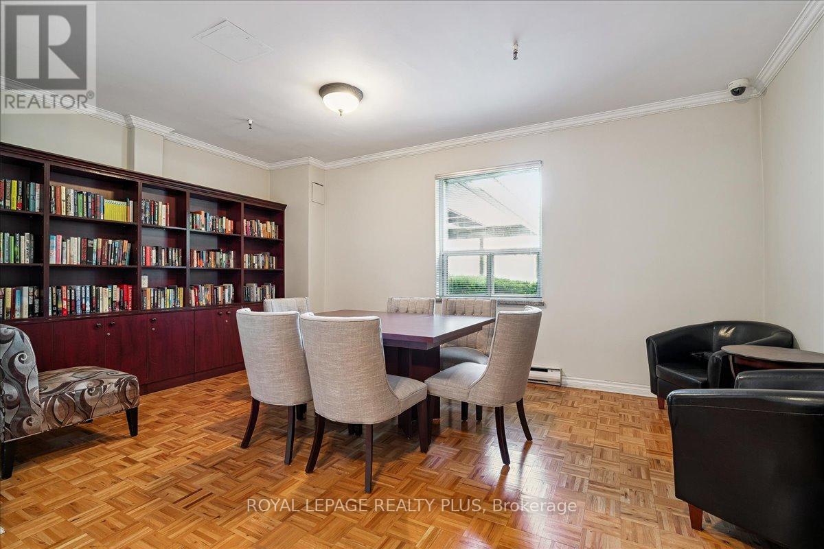 Photo 27 of 102 1660 Bloor Street E, Mississauga ON