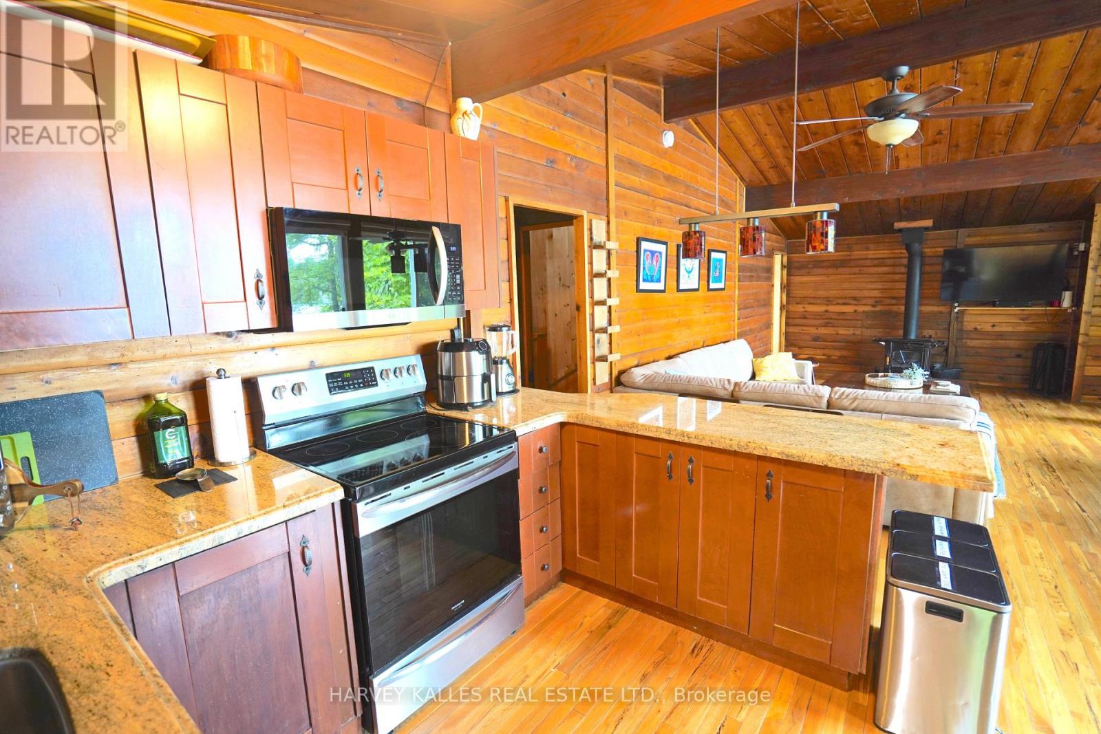 Photo 7 of 83 Pinetree Road, Gravenhurst ON