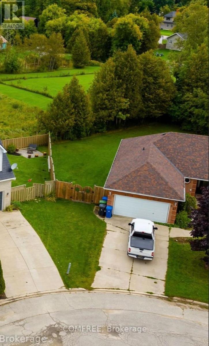 Photo 7 of 25 Mcgregor Court, Southgate ON