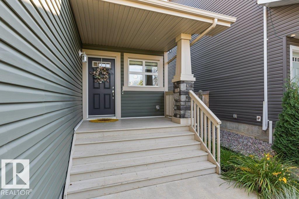 Photo 2 of 21 Elise Pl, St Albert AB