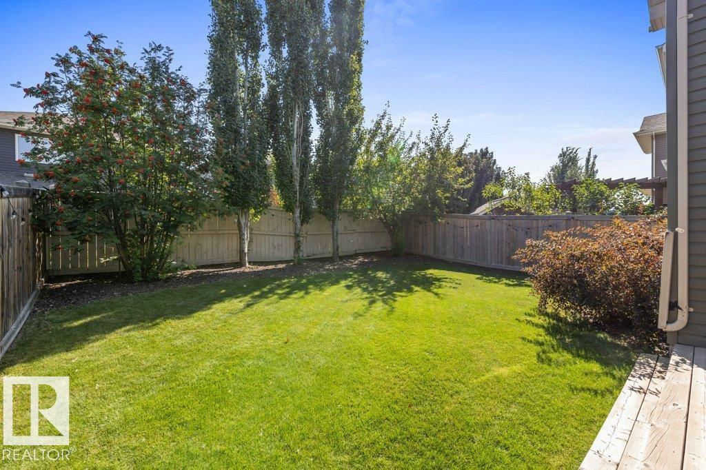 Photo 36 of 21 Elise Pl, St Albert AB