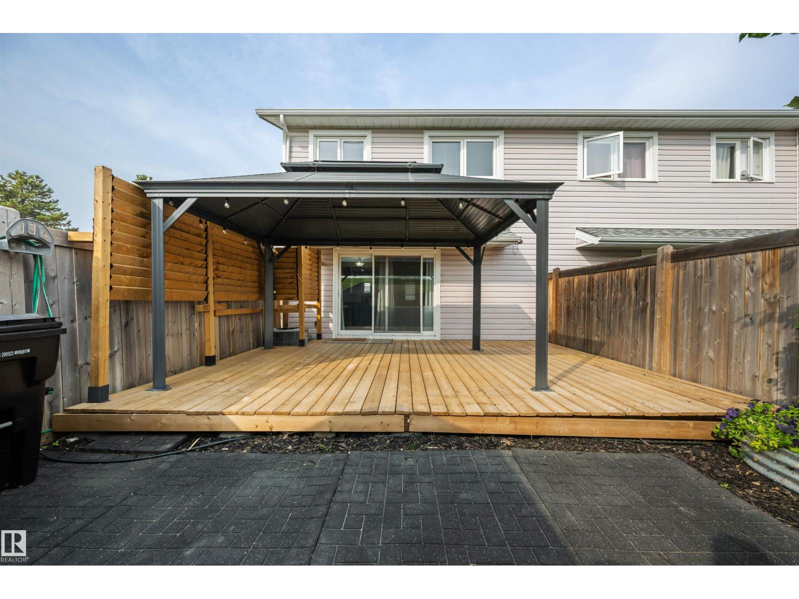 Photo 24 of 18317 66 Av Nw, Edmonton AB