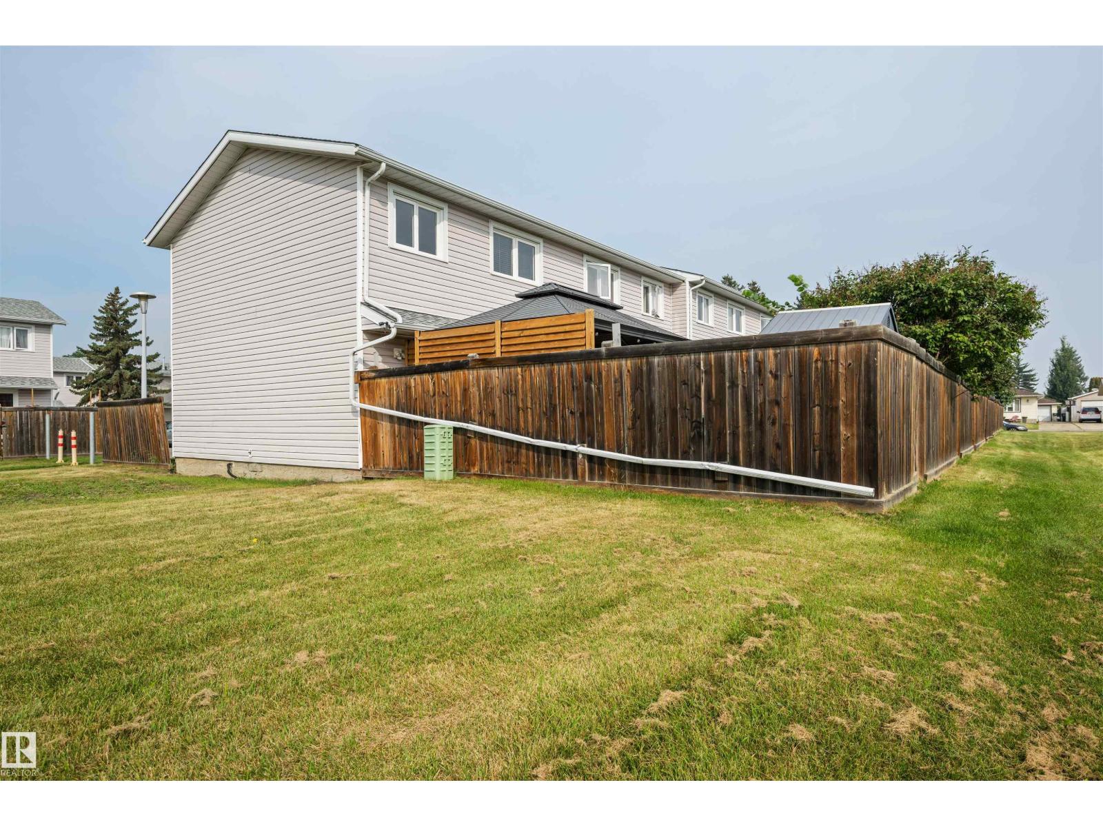 Photo 25 of 18317 66 Av Nw, Edmonton AB