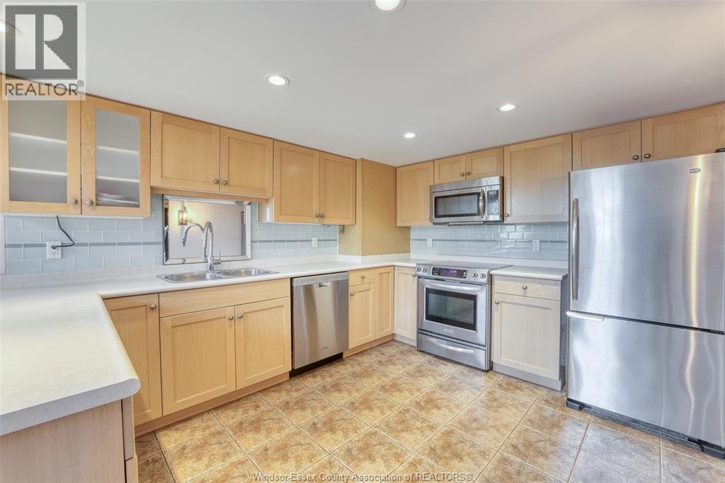 Photo 12 of 647 Irvine Unit 305, Windsor ON