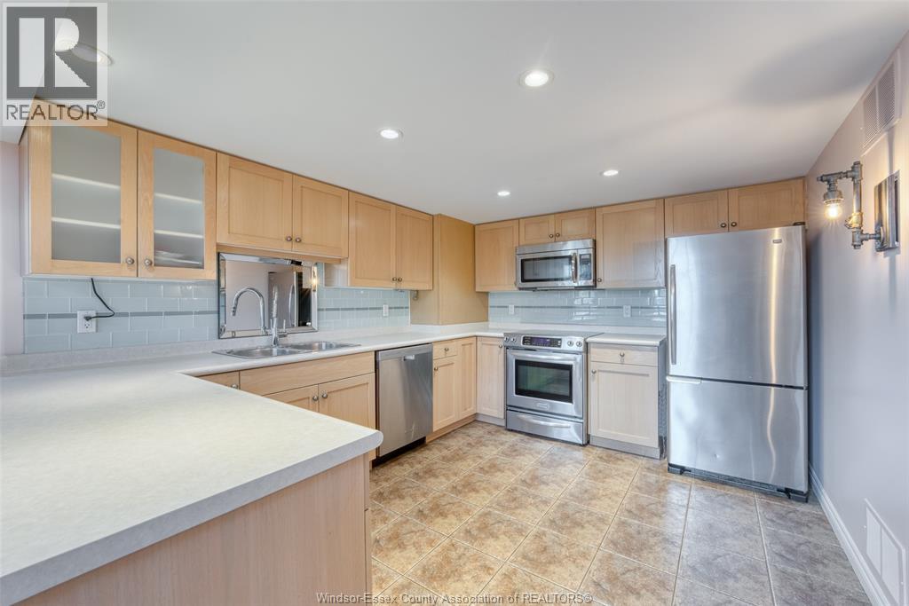 Photo 11 of 647 Irvine Unit 305, Windsor ON