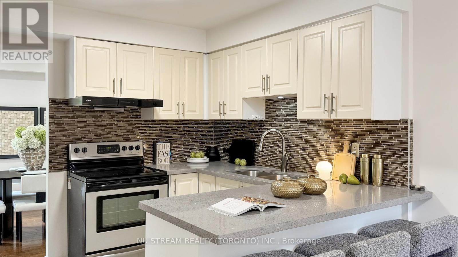 Photo 16 of 36 Marrakesh Drive, Toronto ON
