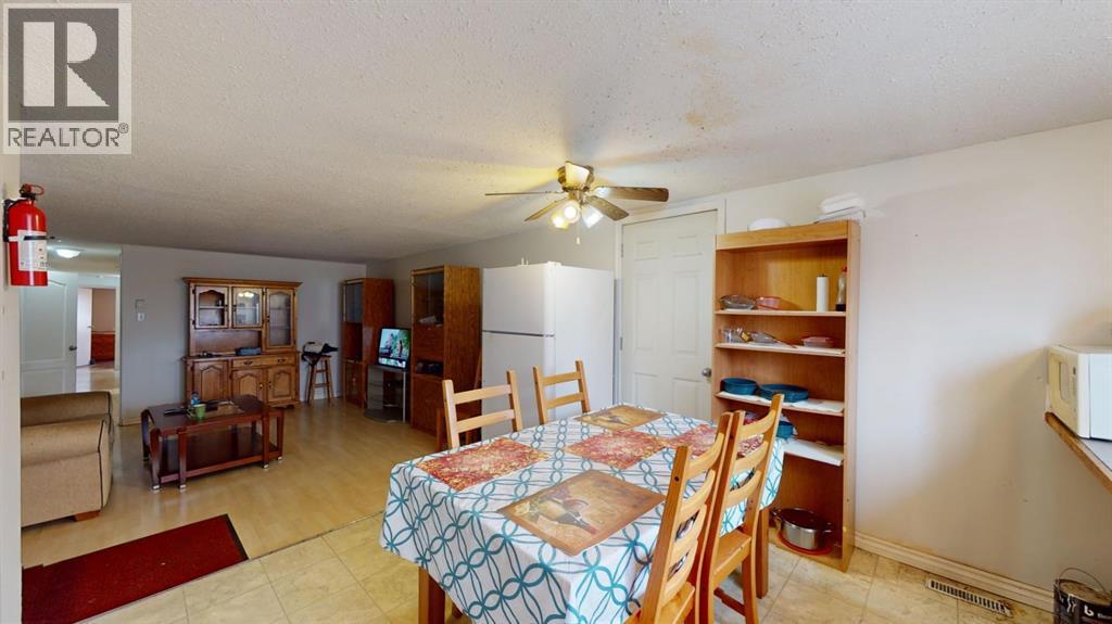 Photo 4 of 301 Grenfell Crescent, Fort Mcmurray AB