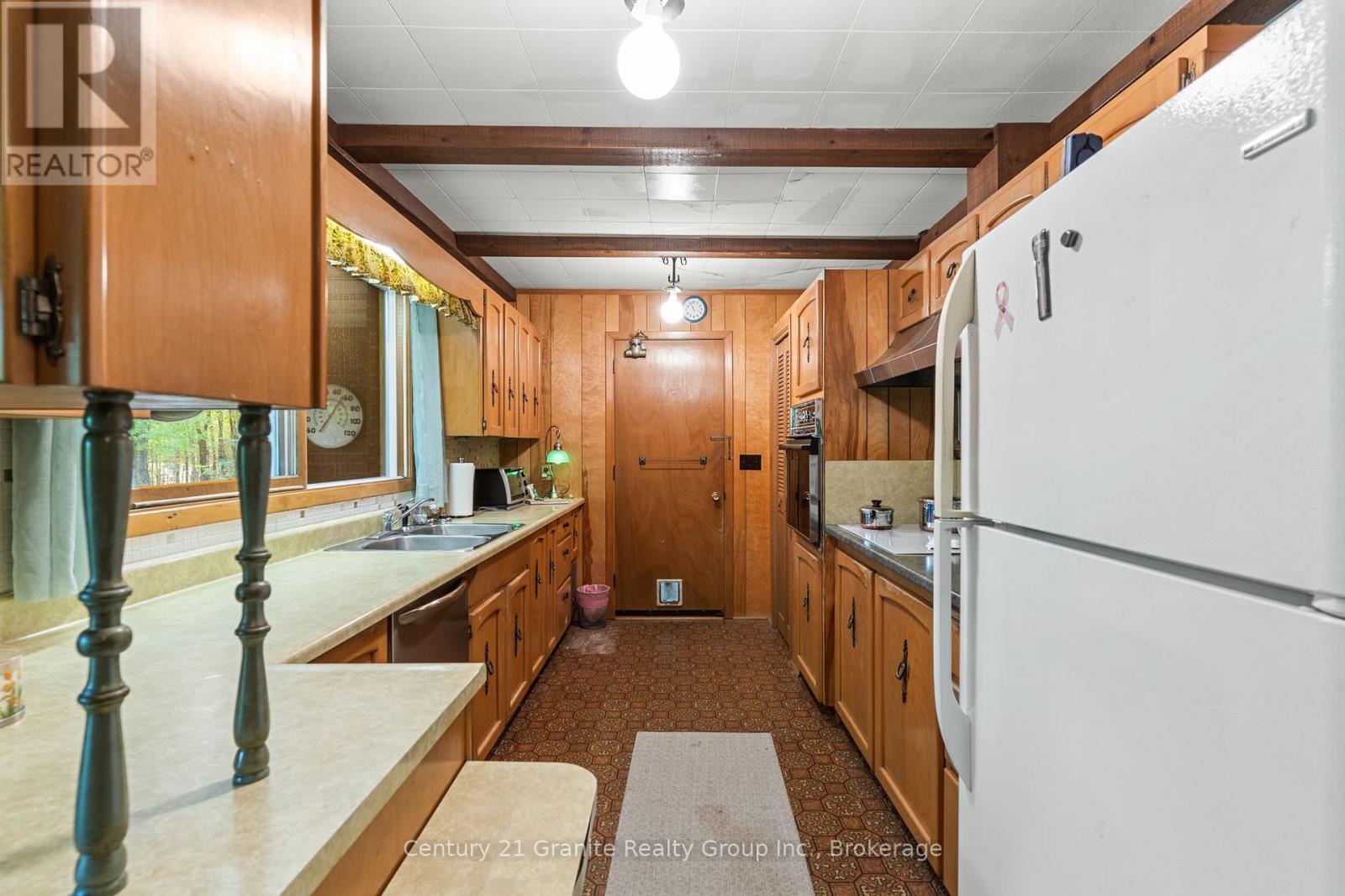 Photo 13 of 1204 Walker Line Road, Algonquin Highlands ON