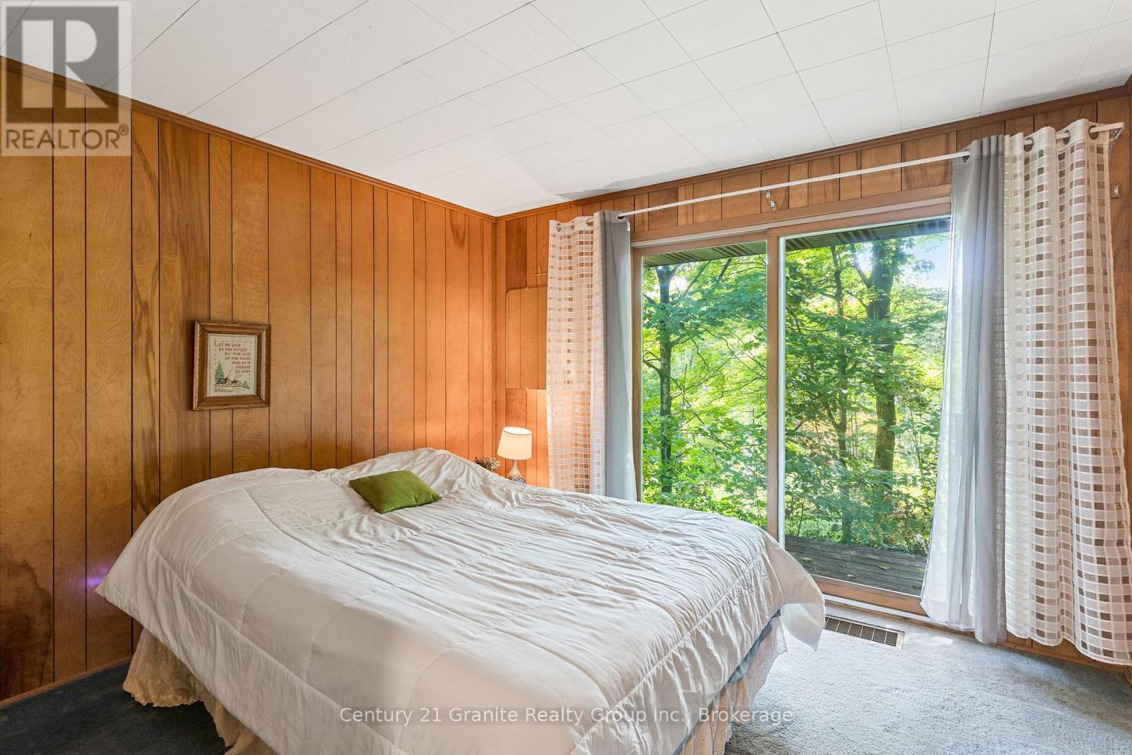 Photo 24 of 1204 Walker Line Road, Algonquin Highlands ON