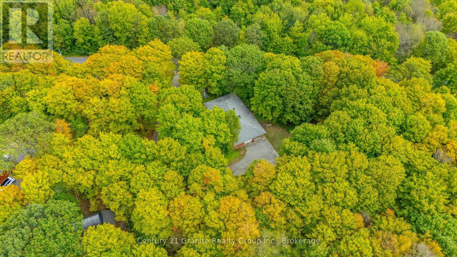 Photo 40 of 1204 Walker Line Road, Algonquin Highlands ON