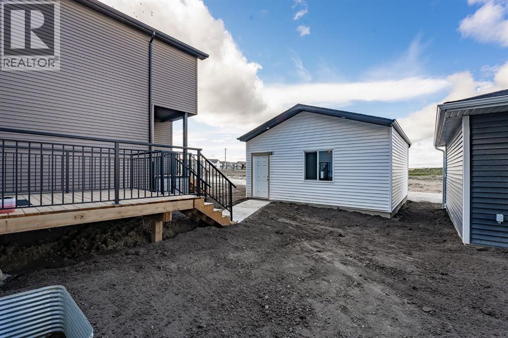 Photo 25 of 52 Lewiston Drive Ne, Calgary AB