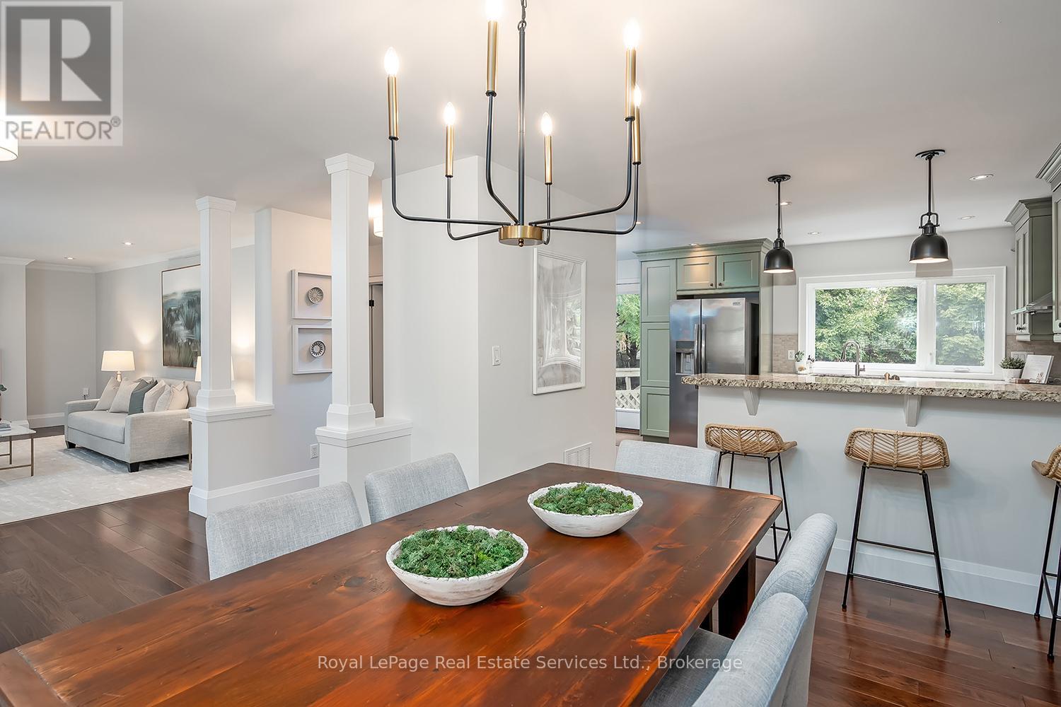 Photo 11 of 1071 Melvin Avenue, Oakville ON