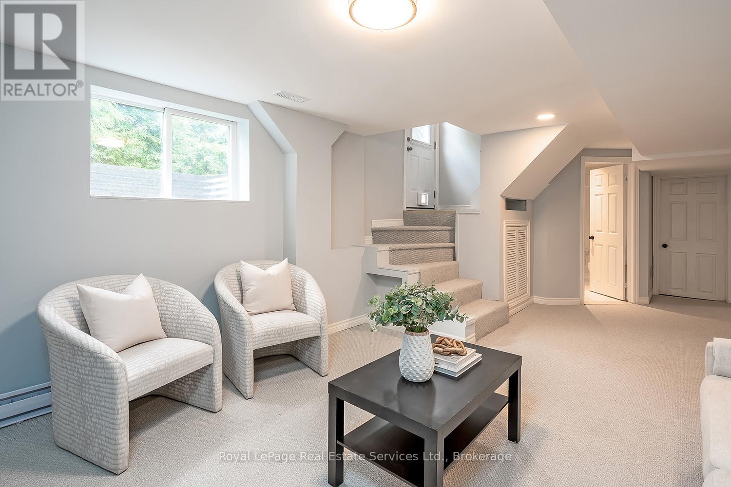 Photo 33 of 1071 Melvin Avenue, Oakville ON