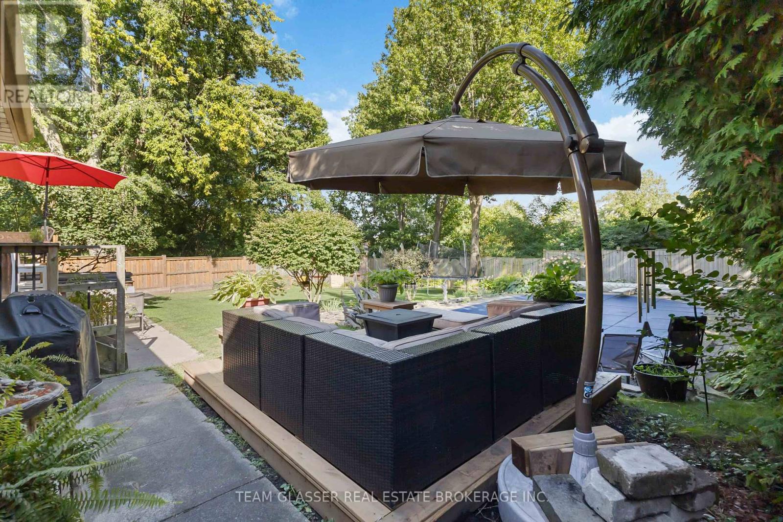 Photo 26 of 210 Chalet Crescent, London South ON