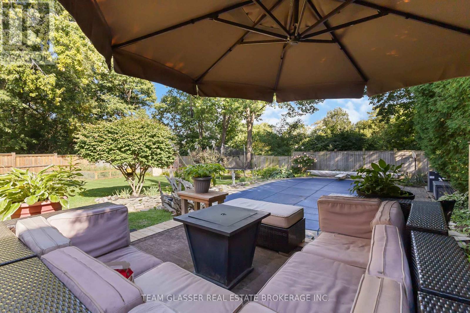 Photo 27 of 210 Chalet Crescent, London South ON