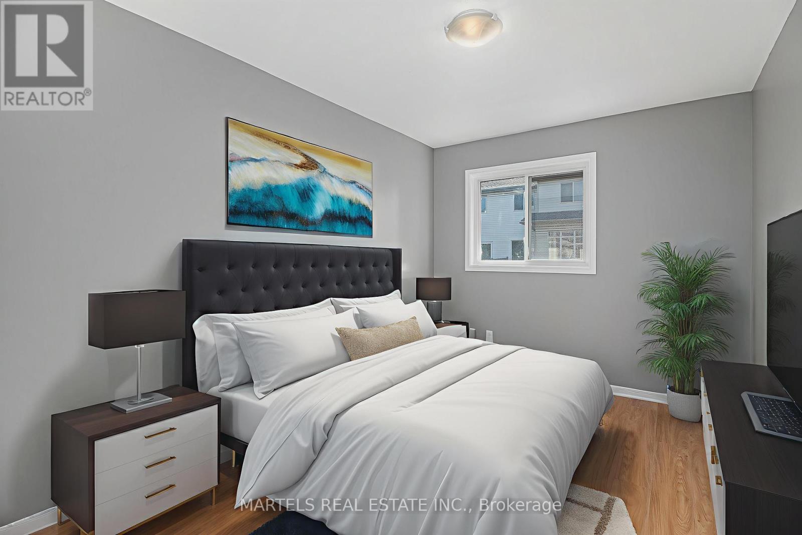 Photo 14 of 40 Santa Cruz Private, Ottawa ON