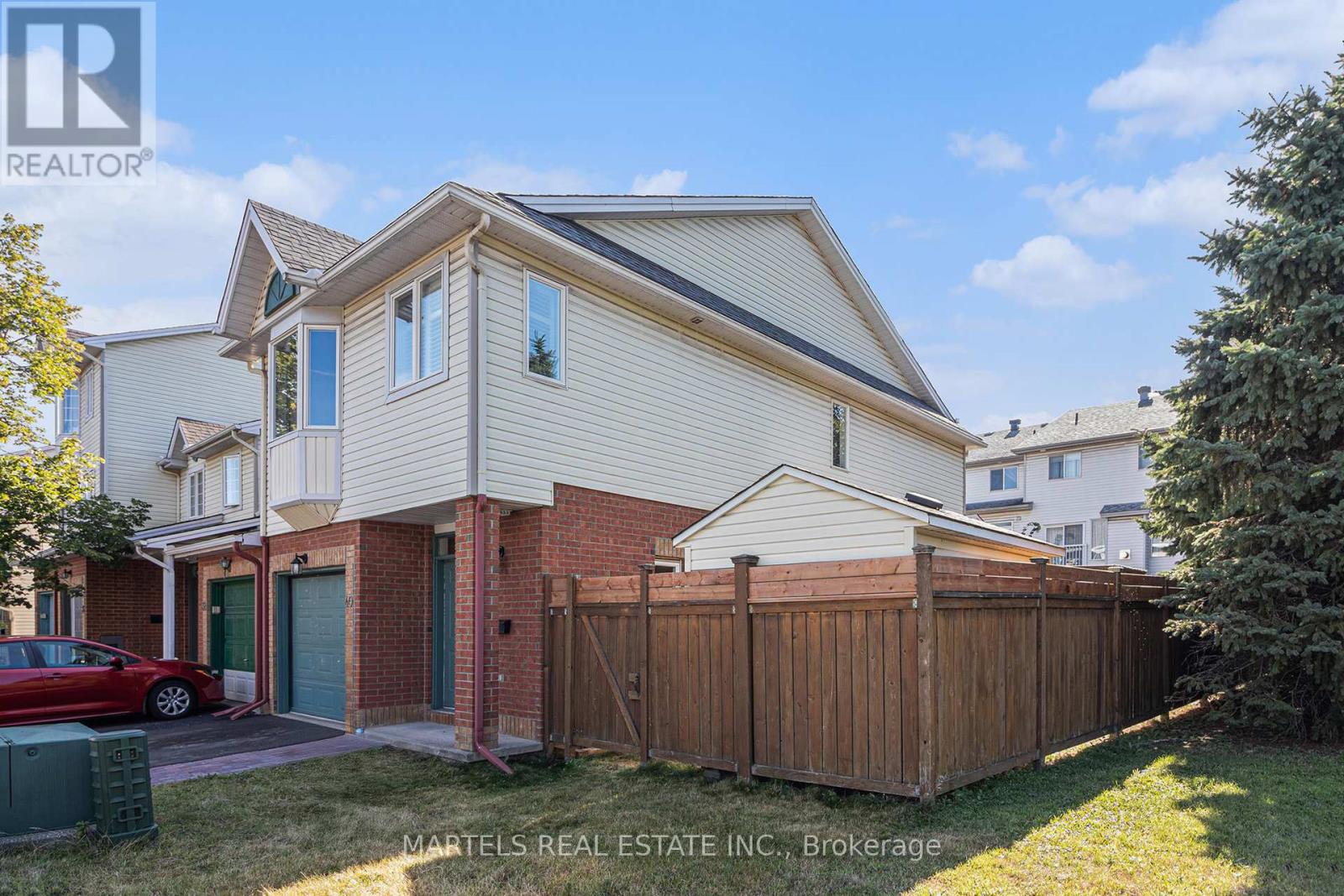 Rarely available 3 bedroom, 4 bathroom END-UNIT