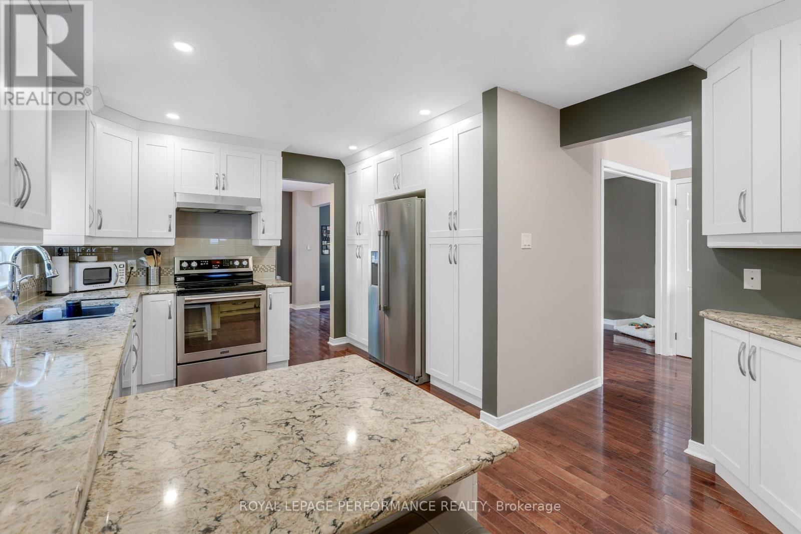 Photo 12 of 22 Otten Drive, Ottawa ON