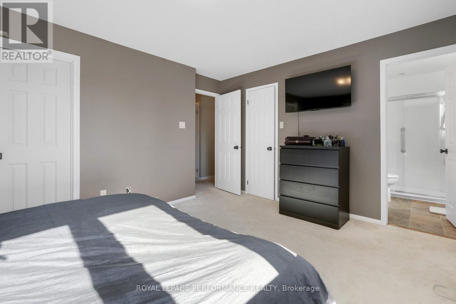 Photo 20 of 22 Otten Drive, Ottawa ON