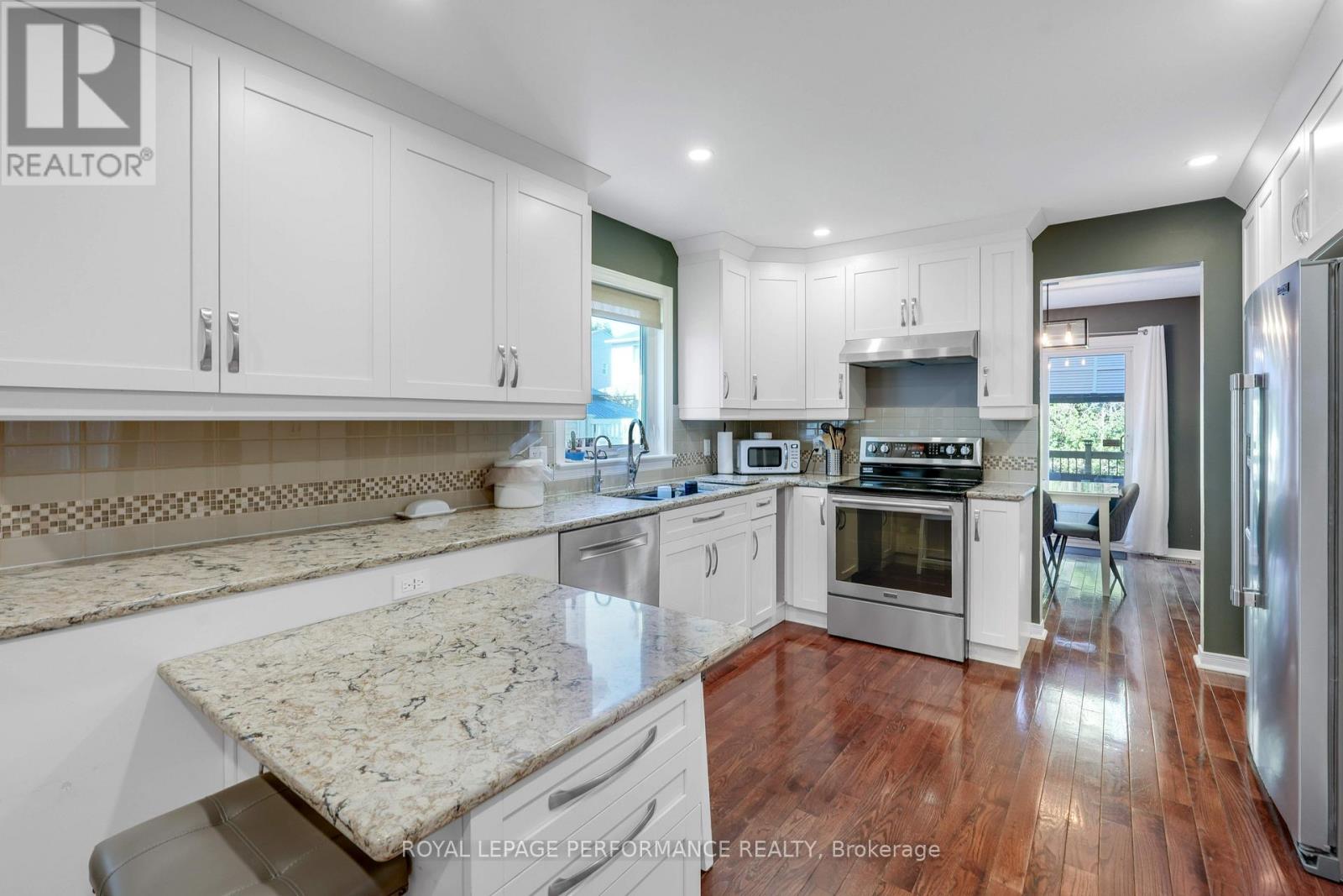 Photo 8 of 22 Otten Drive, Ottawa ON