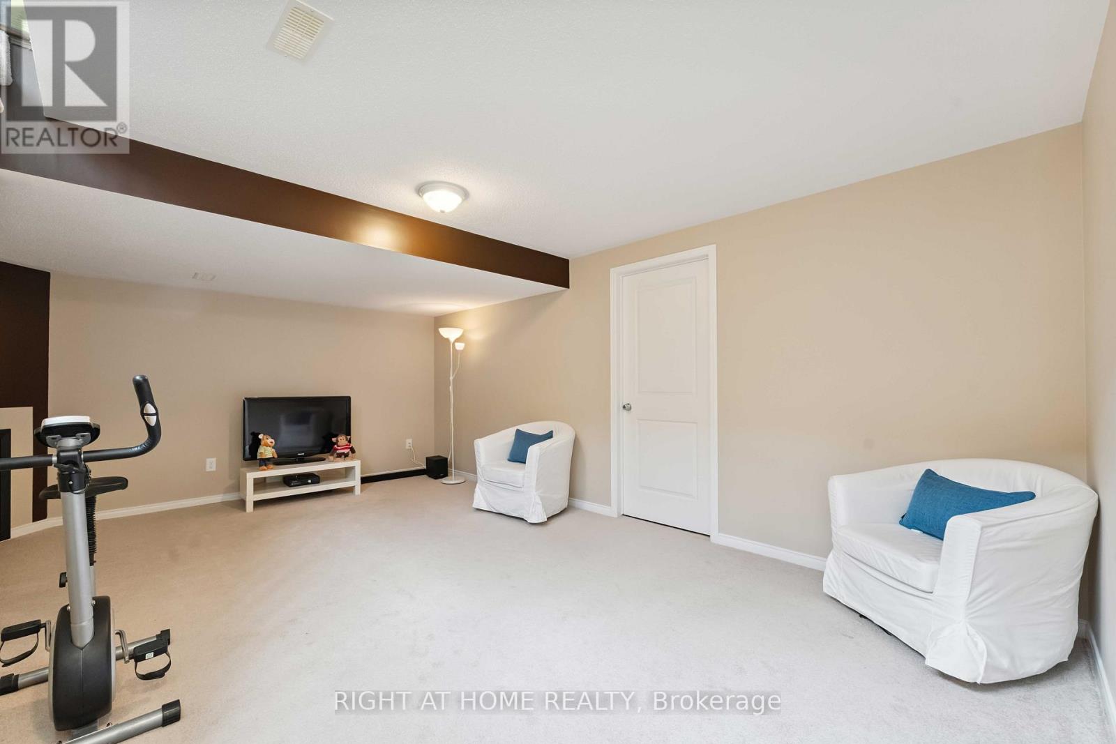 Photo 25 of 905 Caldermill Private, Ottawa ON