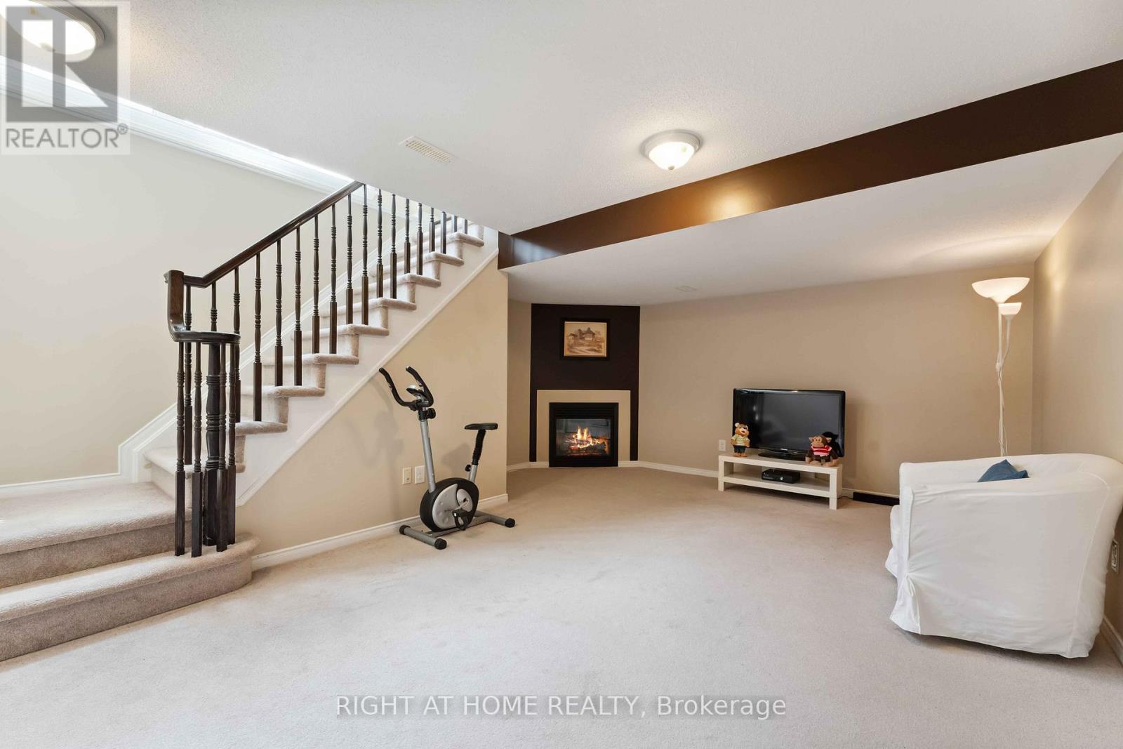 Photo 26 of 905 Caldermill Private, Ottawa ON