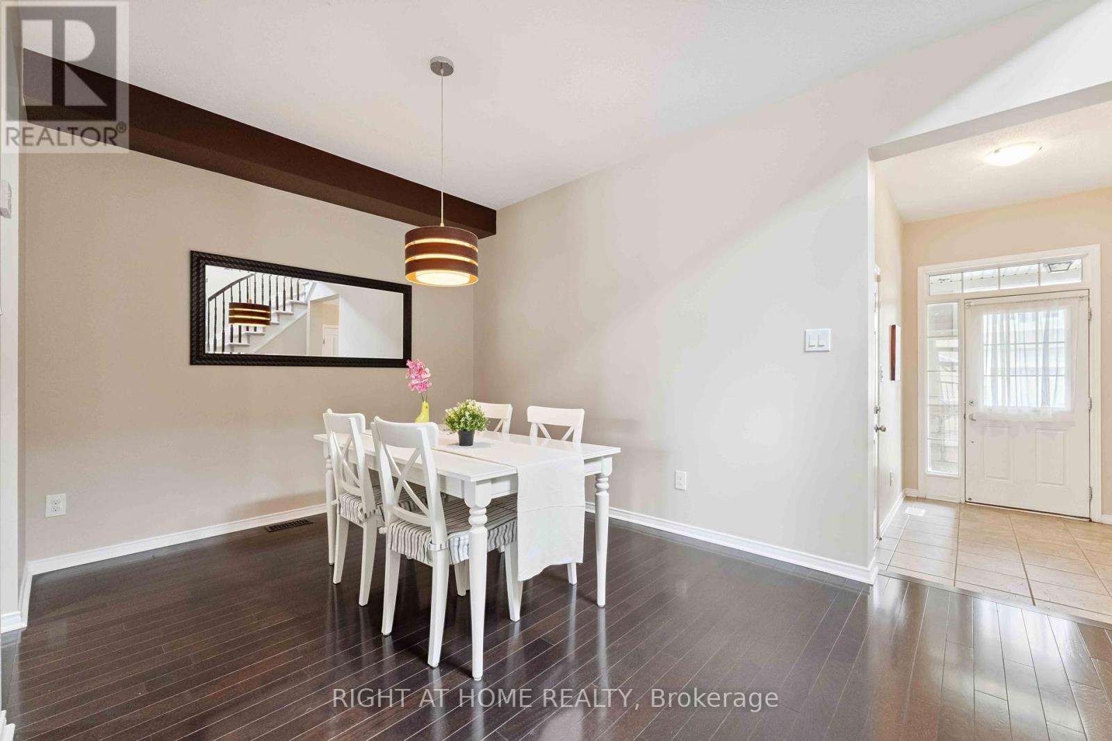 Photo 3 of 905 Caldermill Private, Ottawa ON
