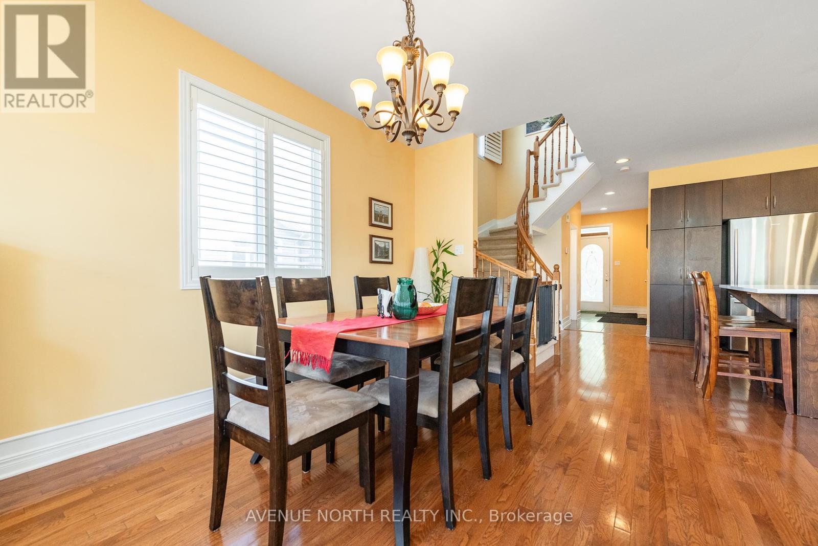 Photo 13 of 284 Parkin Circle, Ottawa ON