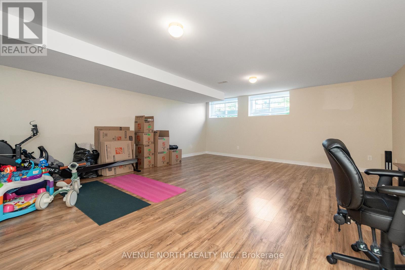 Photo 33 of 284 Parkin Circle, Ottawa ON