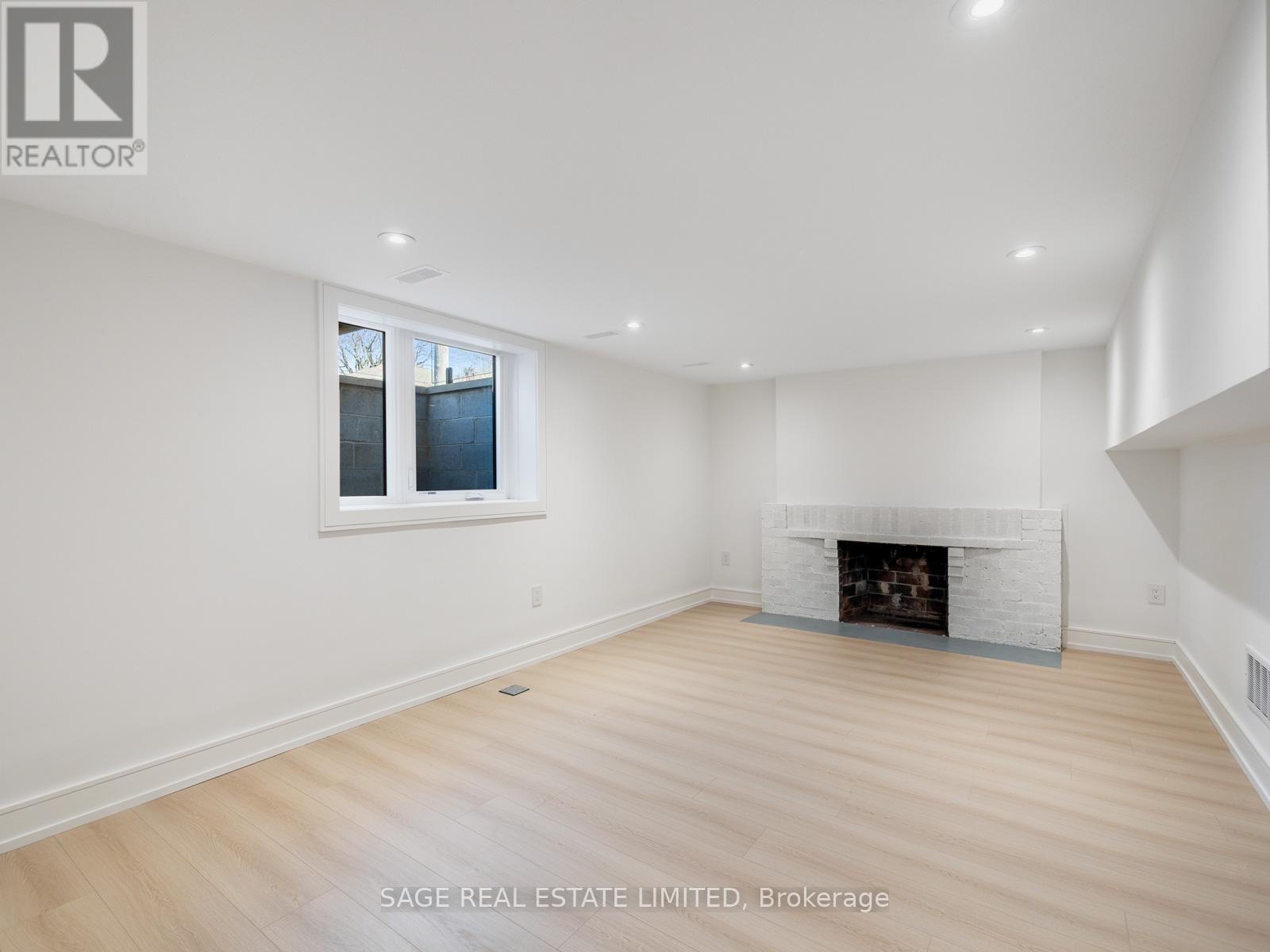 Photo 43 of 159 Humbervale Boulevard, Toronto ON