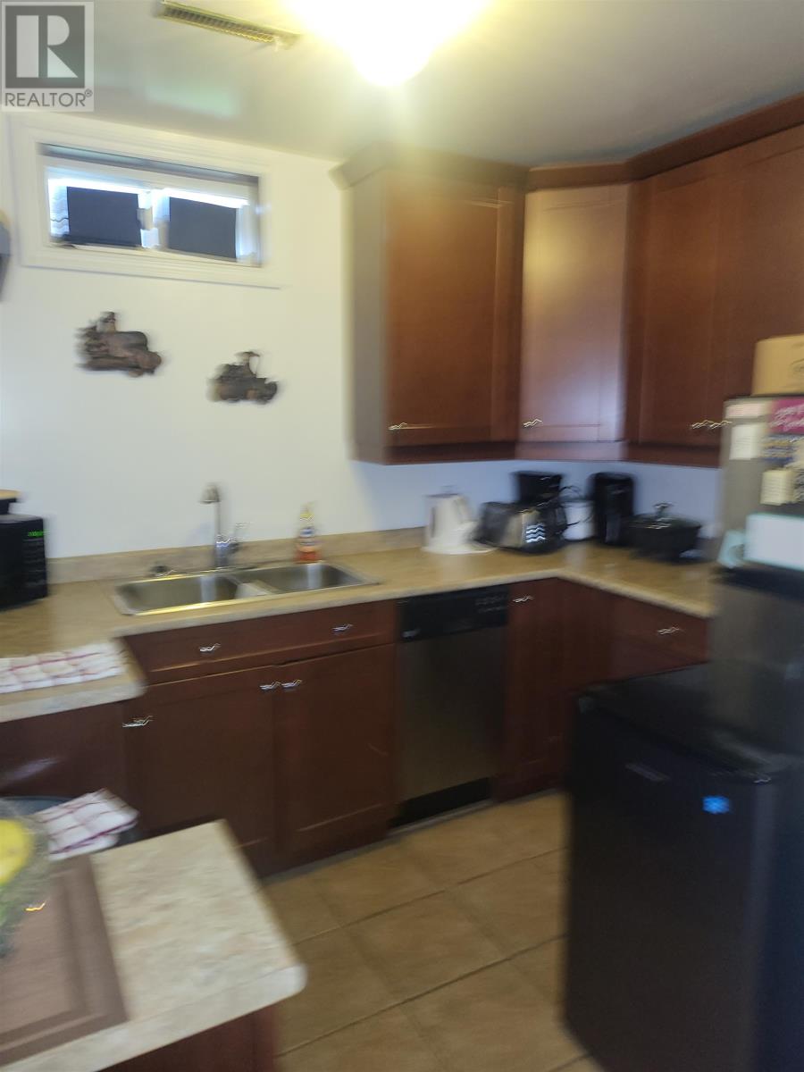 Photo 15 of 173 Ironwood Ave, Thunder Bay ON