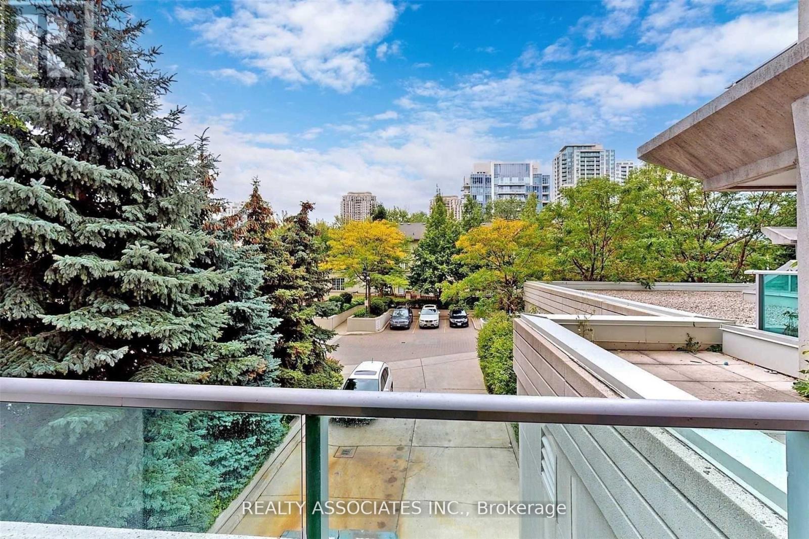 Photo 11 of 216 31 Bales Avenue, Toronto ON