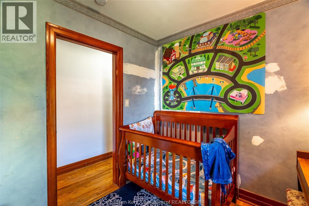 Photo 12 of 955 Mcnaughton Avenue East, Chatham ON