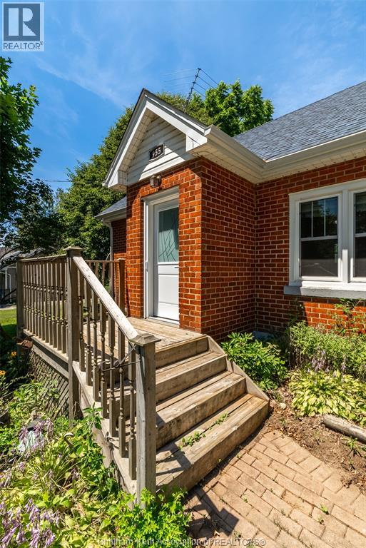 Photo 22 of 955 Mcnaughton Avenue East, Chatham ON