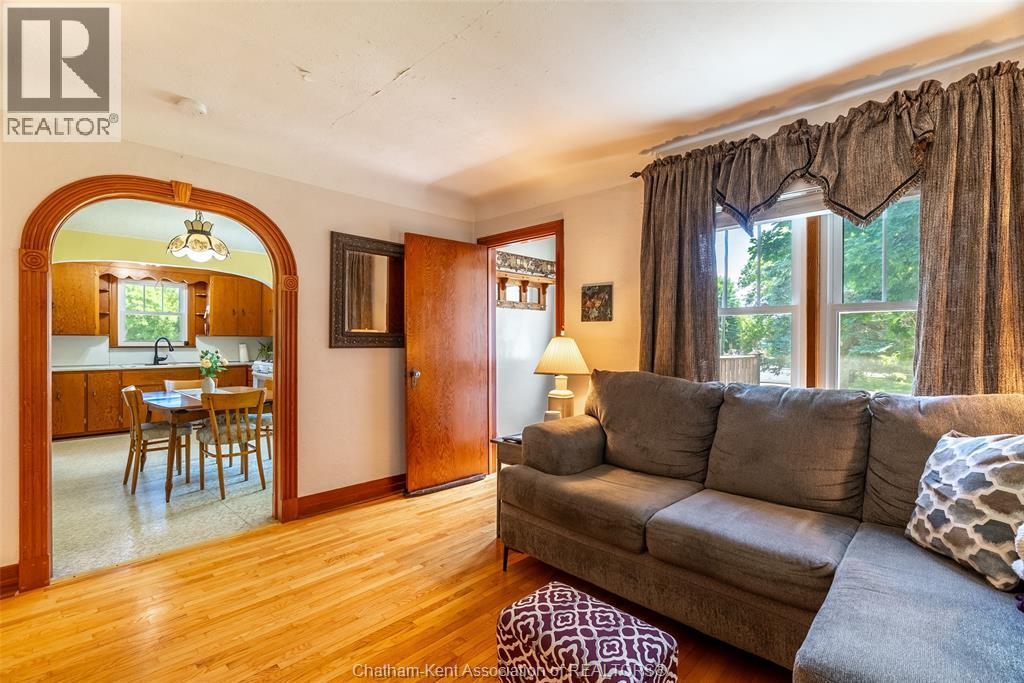 Photo 19 of 955 Mcnaughton Avenue East, Chatham ON