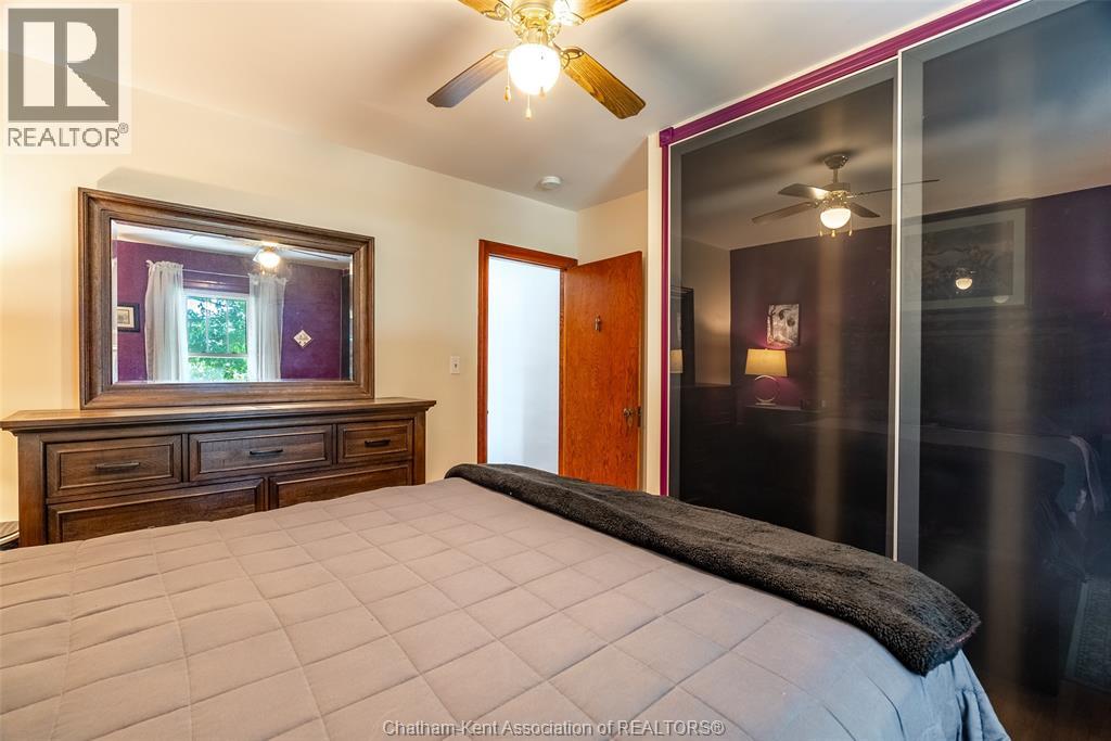Photo 10 of 955 Mcnaughton Avenue East, Chatham ON