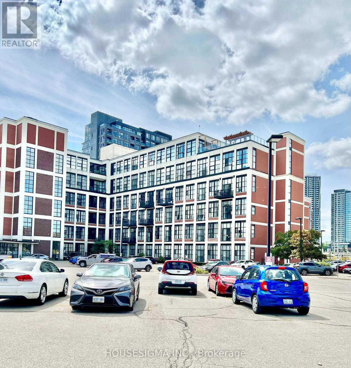 Photo 1 of 109 404 King Street W, Kitchener ON