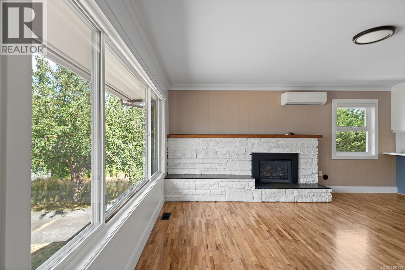 Photo 2 of 3042 George St, Duncan BC