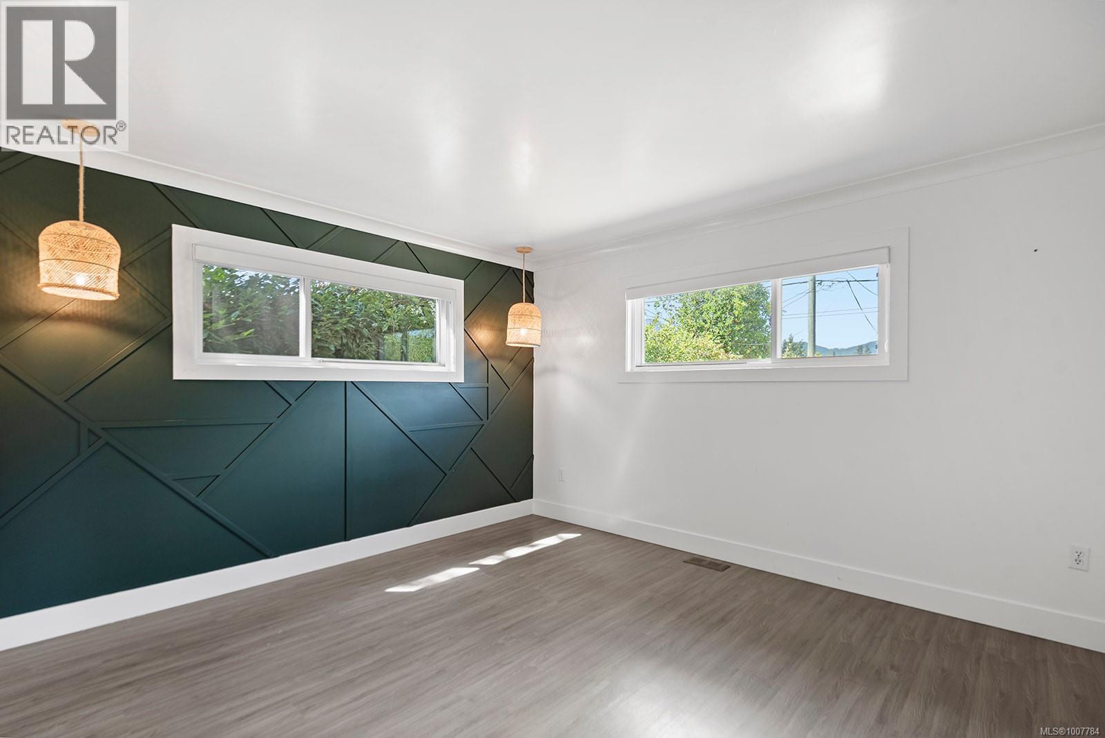 Photo 9 of 3042 George St, Duncan BC