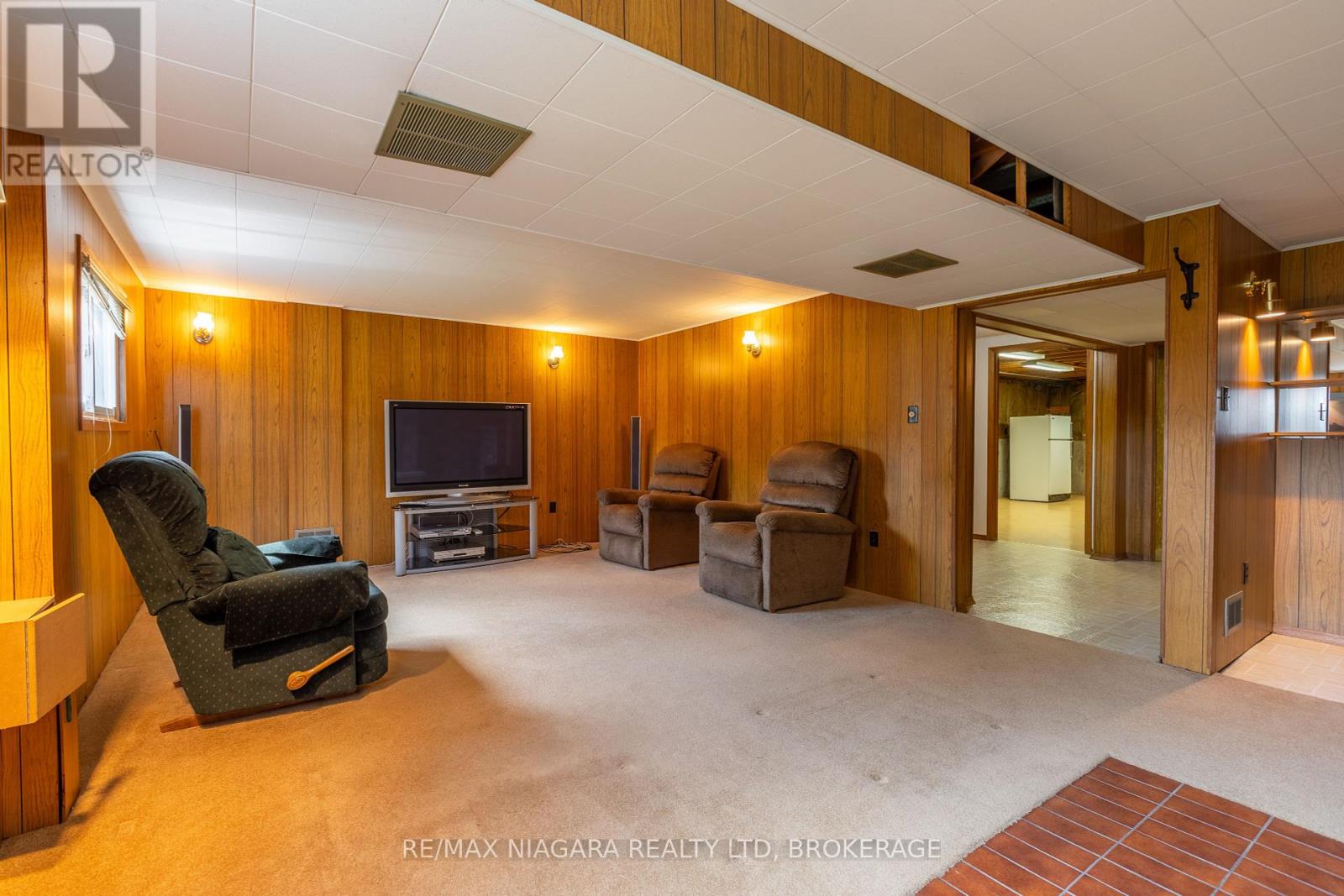 Photo 15 of 82 Westwood Crescent, Welland ON