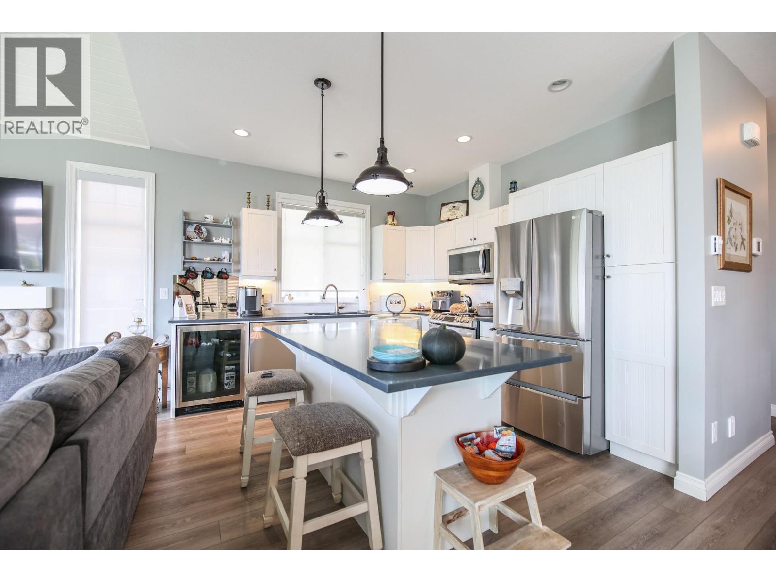 2450 Radio Tower Road Unit# 202, Oliver