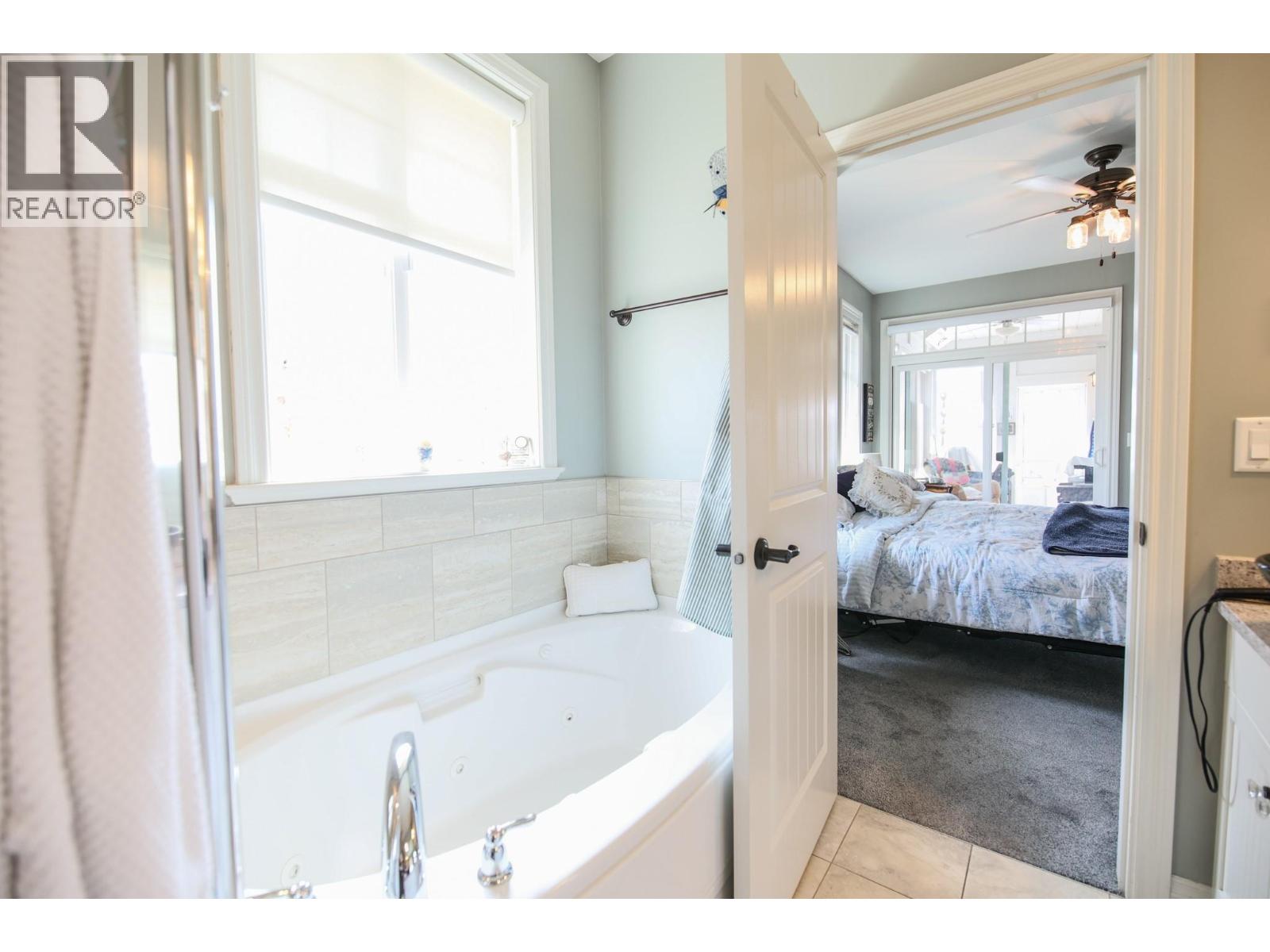 2450 Radio Tower Road Unit# 202, Oliver