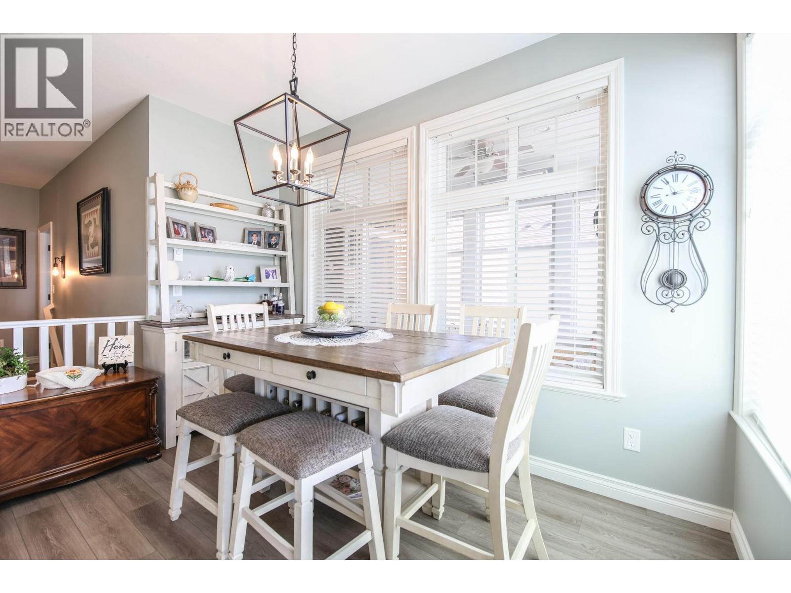 2450 Radio Tower Road Unit# 202, Oliver