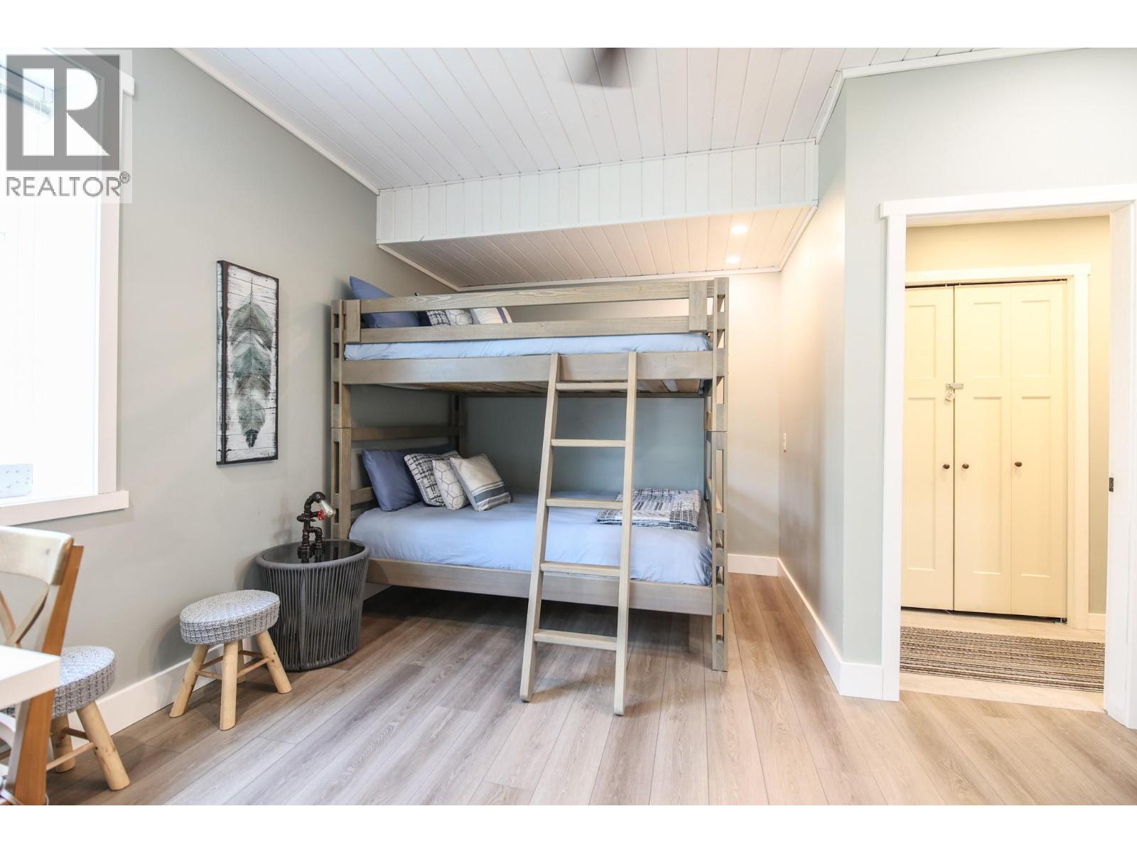 2450 Radio Tower Road Unit# 202, Oliver